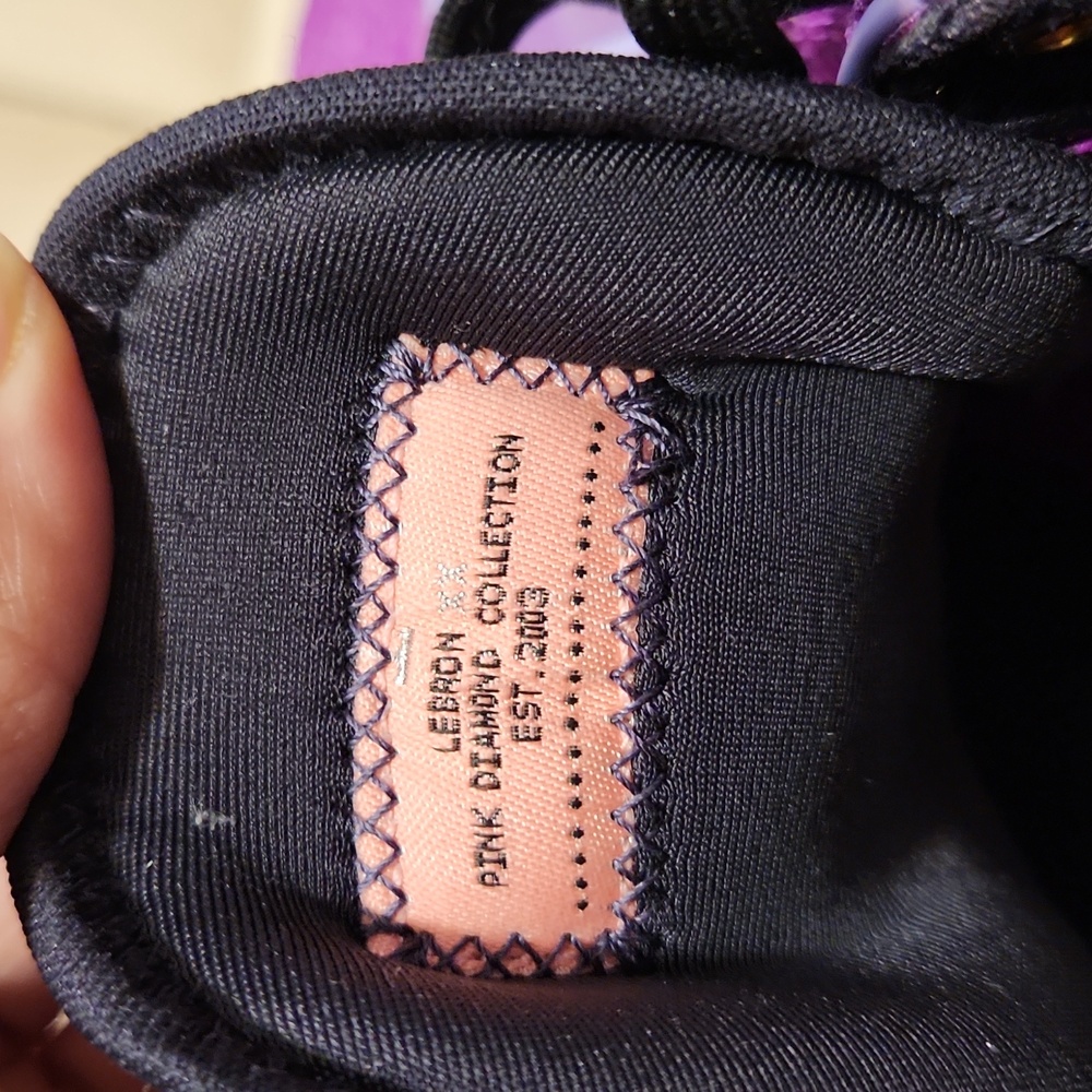 Nike Lebron Shoes 6Y - Picture 5 of 8